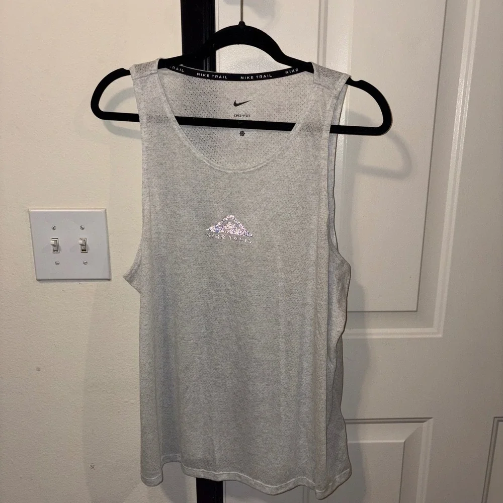 Nike Trail Dri-FIT Running Tank Top women's Grey Mesh Reflective Singlet